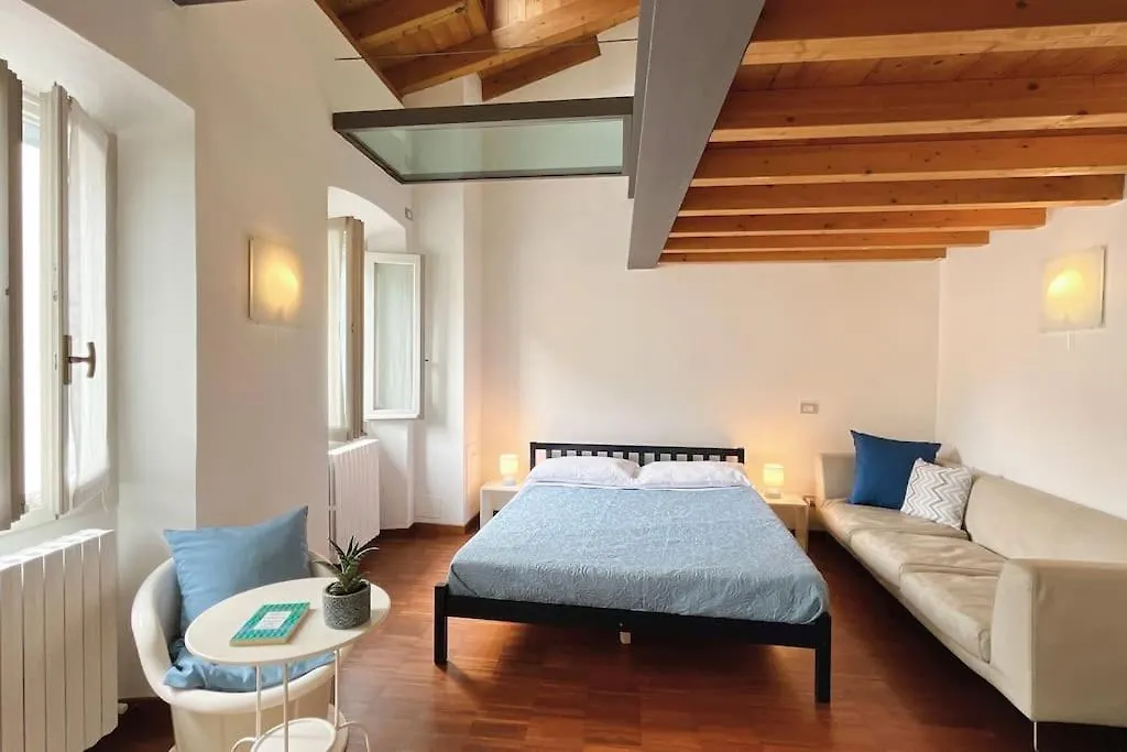 La Casa Azzurra - Affitti Brevi Italia Apartment Lecco